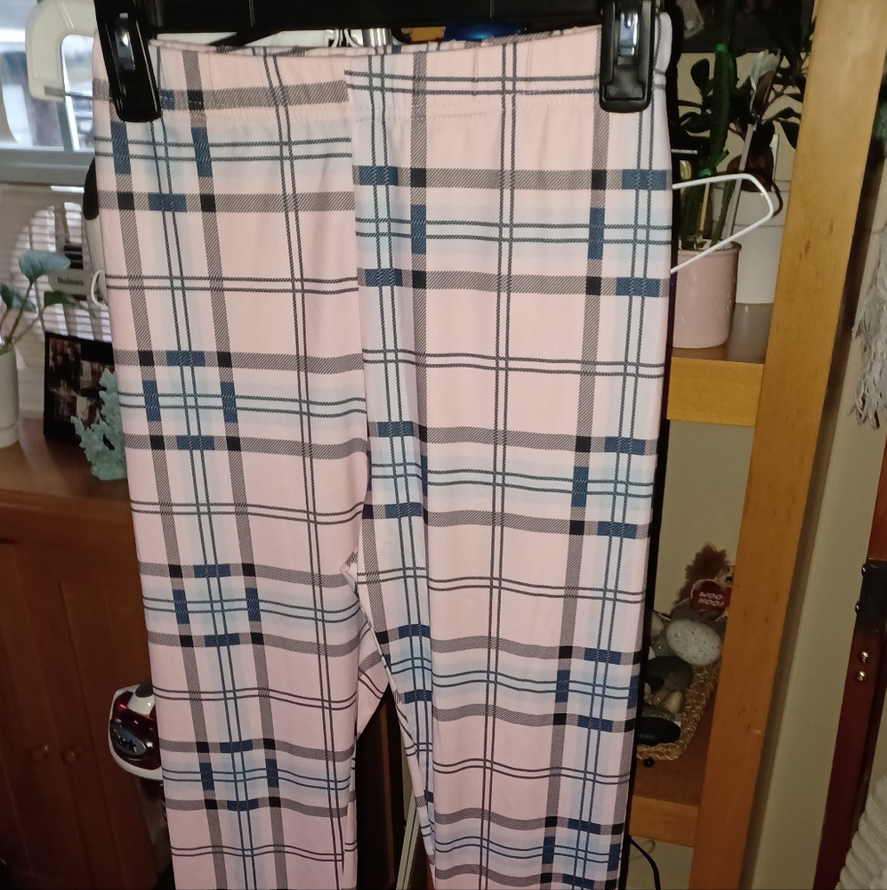 😀 4/$10 Checkered Pink/ Navy/lt Blue Lrggings Xs